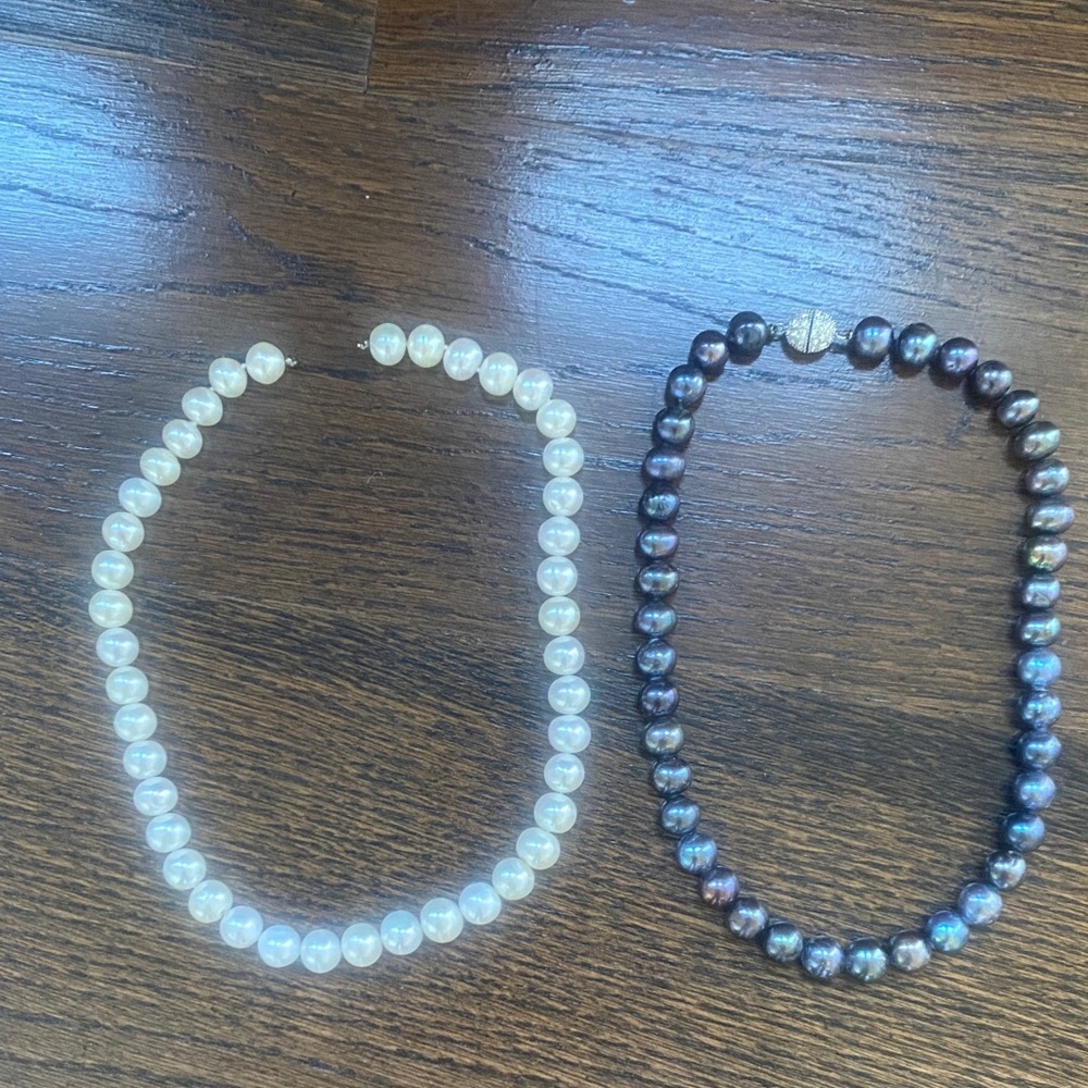 Elegant 2 Pearl Necklace Set
